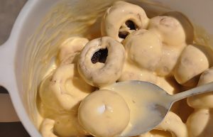 Champignons in batter