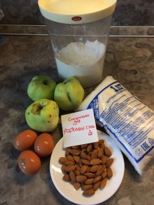 Charlotte with almonds
