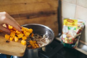 Lean cabbage soup with pumpkin