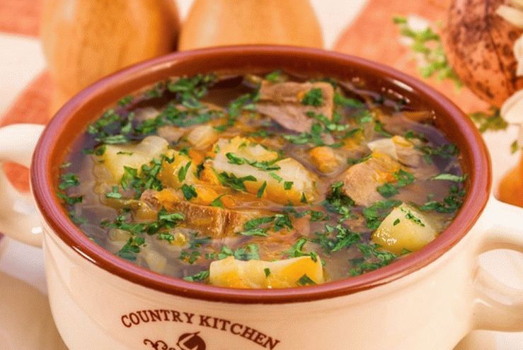 Sour cabbage cabbage soup