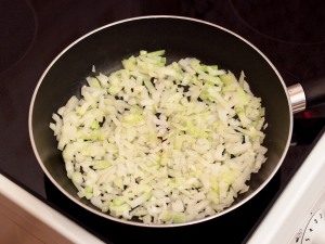 Sour cabbage cabbage soup