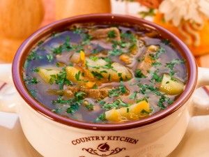 Sour cabbage cabbage soup