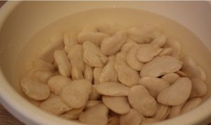 Cabbage soup with lima beans