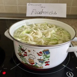 Vegetarian cabbage soup
