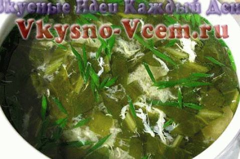 Green lean soup with sorrel
