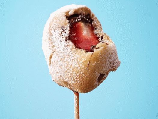 Chocolate-strawberry waffle balls on skewers