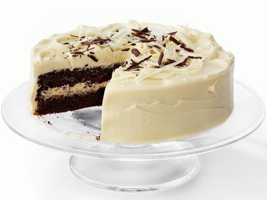 Black and white puff cake
