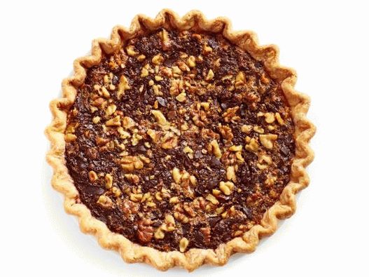 Chocolate Pie with Walnuts