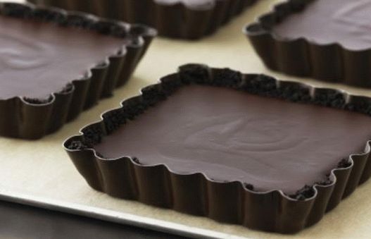 Photo Chocolate tart with ganache