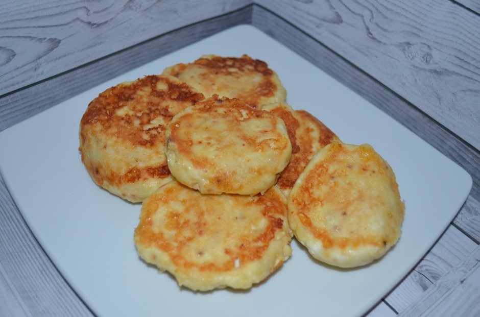 Cheesecakes with cheese