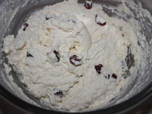 Cheesecakes with cherries