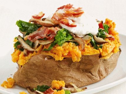 Photo Sweet potatoes with pancetta, shiitake mushrooms and rapini