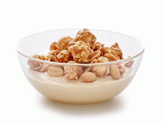 Photo Creamy Pudding with Caramel Popcorn