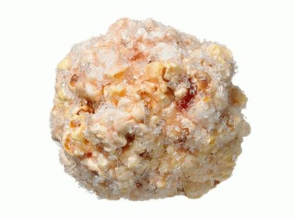 Photo Popcorn plum balls with sugar sprinkles