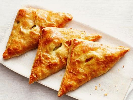 Photo Puffs with chicken and vegetables