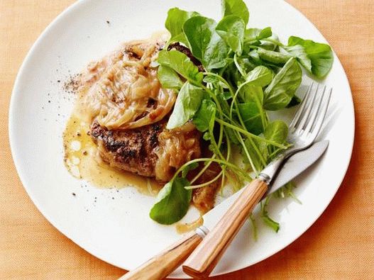 Photo Salisbury Steak with French Onion Gravy