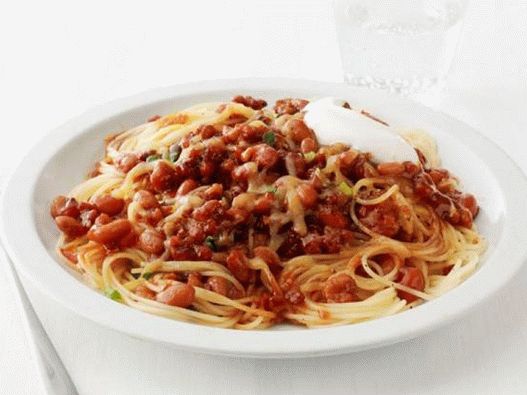 Photo of Spaghetti with Chili Meat Sauce