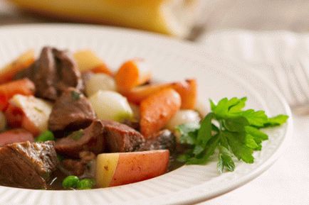 Photo Stew from beef with new potatoes