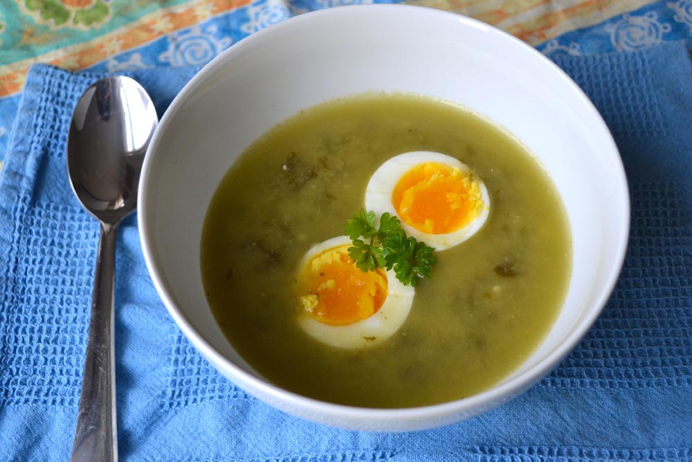 Radish leaf soup