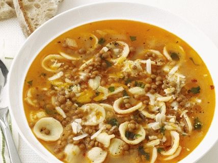 Photo Soup with lentils and orecchiette pasta