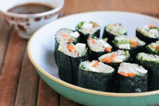 Photo Sushi rolls in Greek
