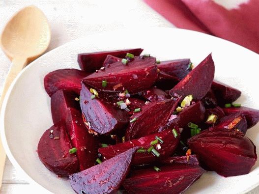 Photo Beets in the glaze of ginger ale and orange