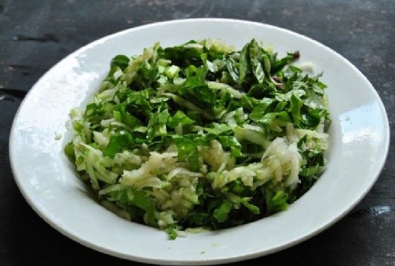 Thai daikon salad