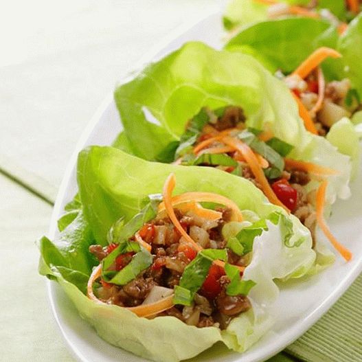Photo of Tacos with tomatoes in lettuce