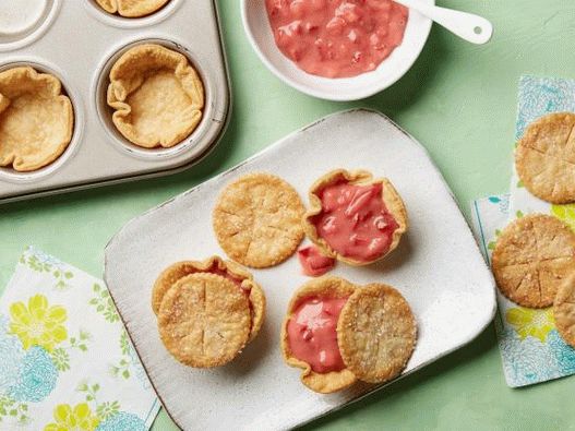 Photo of Tartlets with strawberries and custard