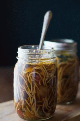 Photo Dough for homemade spaghetti pasta