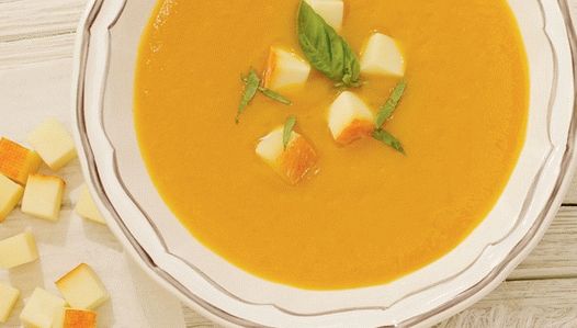 Photo Pumpkin soup puree with cheese