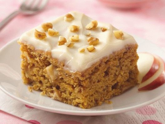 Photo Pumpkin cake with curd cream