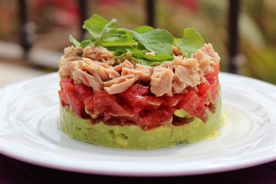 Avocado and tuna timbal
