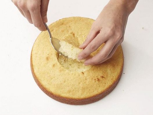 Remove the core in the second cake