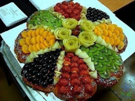 Berry fruit cake