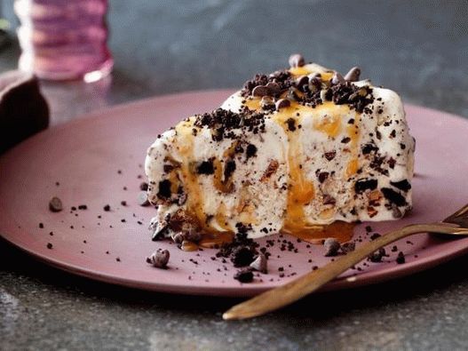 Ice cream cake