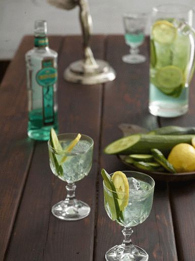 Photo Traditional green fairy cocktail