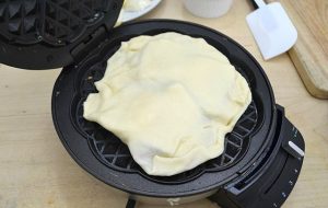 Waffle pizza