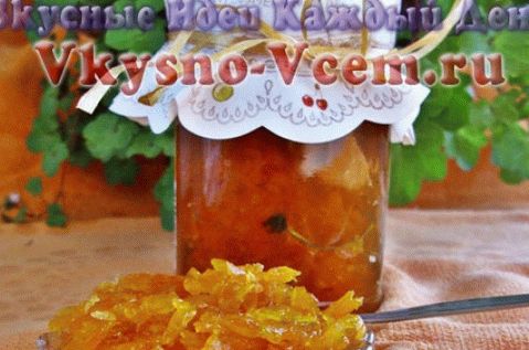Healthy pumpkin jam with apples
