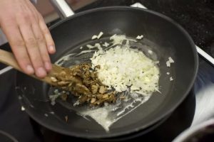 Dumplings with mushrooms
