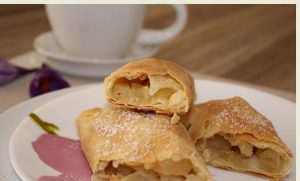 Vertuta with apples