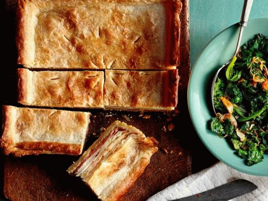 Closed pie with cheese and potatoes
