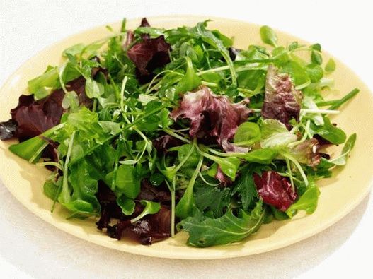 Spring green salad