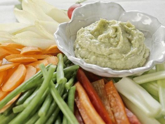 Avocado and white bean dip sauce