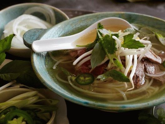 Photo of Vietnamese rice noodle soup with beef