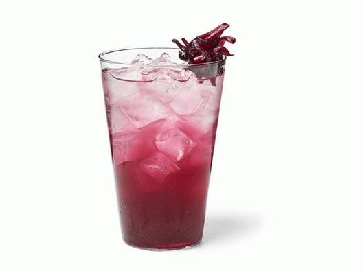 Photo Vodka with tonic with the taste of hibiscus and lime