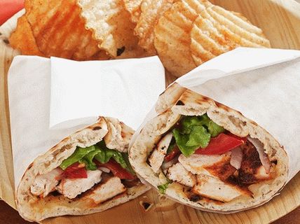 Photo of Wraps with Chicken, Tomato and Creole Romaine Salad