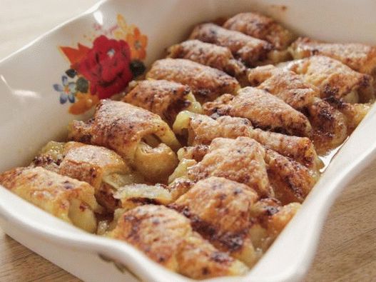 Photo Apples baked in pastry