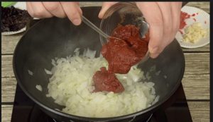 Fried eggs "Chirbuli"
