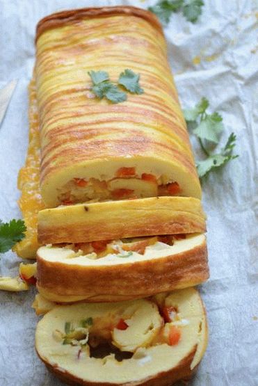 Photo Egg roll stuffed with ham and cheese